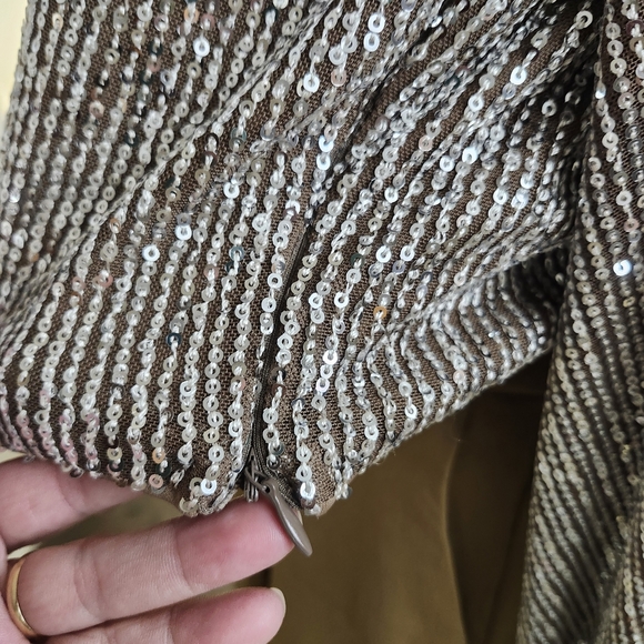 She and Sky Silver Sequin Blouse - Picture 3 of 4